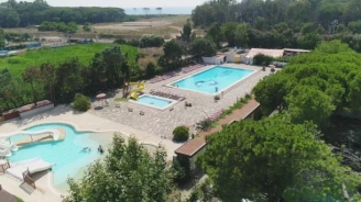 Camping Village Paestum 4*, Camping 4* à Eboli (Salerne) - Location Bungalow pour 4 personnes - Photo N°2
