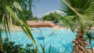 Camping Clau Mar Jo 4*, Camping 4* à Bormes les Mimosas (Var) - Location Mobil Home pour 8 personnes - Photo N°3