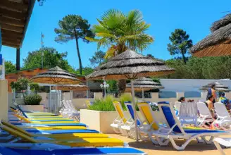 Camping Côté Ô La Palmyre 4*, Camping 4* à Les Mathes (Charente Maritime) - Location Chalet pour 4 personnes - Photo N°8