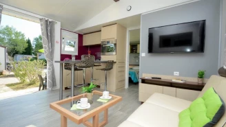 Domaine du Golfe de Saint Tropez 4*, Camping 4* à Grimaud (Var) - Location Mobil Home pour 6 personnes - Photo N°3
