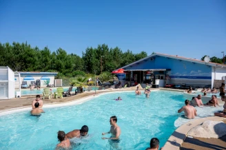 Camping L'Arbre d'Or 4*, Camping 4* à Parentis en Born (Landes) - Location Mobil Home pour 4 personnes - Photo N°23