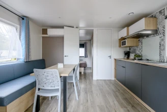 Camping L'Arbre d'Or 4*, Camping 4* à Parentis en Born (Landes) - Location Mobil Home pour 4 personnes - Photo N°4