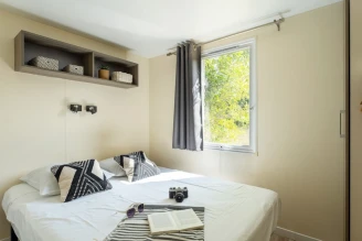 Camping La Barque 4*, Camping 4* à Saint Aygulf (Var) - Location Mobil Home pour 6 personnes - Photo N°3