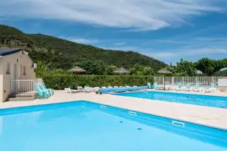 Camping Le Vallespir 3*, Camping 3* à Arles (Pyrénées Orientales) - Location Mobil Home pour 6 personnes - Photo N°2