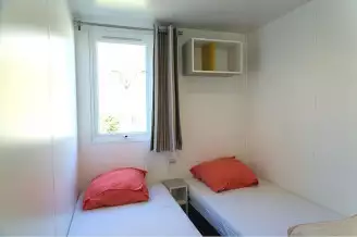 Camping Le Vallespir 3*, Camping 3* à Arles (Pyrénées Orientales) - Location Mobil Home pour 8 personnes - Photo N°8