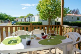 Camping La Prairie 3*, Camping 3* à Le Muy (Var) - Location Mobil Home pour 4 personnes - Photo N°4