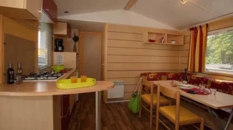 Camping l'Eau Vive 3*, Camping 4* à Carennac (Lot) - Location Mobil Home pour 6 personnes - Photo N°3