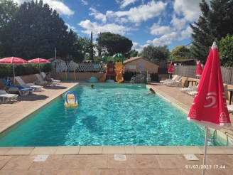 Camping l'Olivier 3*, Camping 3* à Massillargues Attuech (Gard) - Location Mobil Home pour 6 personnes - Photo N°3