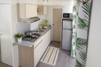 Camping le Roussillon 4*, Camping 4* à Saint Cyprien (Pyrénées Orientales) - Location Mobil Home pour 4 personnes - Photo N°5