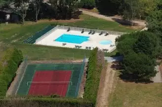 Domaine du Moulin Neuf 3* , Camping 3* à Rochefort en Terre (Morbihan) - Location Chalet pour 4 personnes - Photo N°14