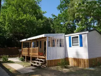 Camping La Pignade 4*, Camping 4* à Ronce les Bains (Charente Maritime) - Location Mobil Home pour 6 personnes - Photo N°5