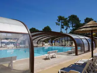 Camping La Pignade 4*, Camping 4* à Ronce les Bains (Charente Maritime) - Location Mobil Home pour 6 personnes - Photo N°17