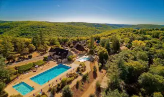 Camping Domaine de La Paille Basse 5*, Camping 5* à Souillac (Lot) - Location Mobil Home pour 4 personnes - Photo N°3