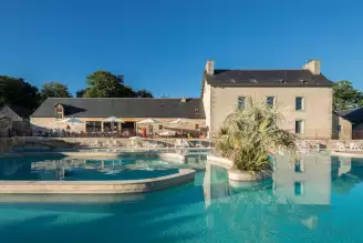  Domaine de l'Orangerie de Lanniron 5*, Camping 5* à Quimper (Finistère) - Location Mobil Home pour 6 personnes - Photo N°14
