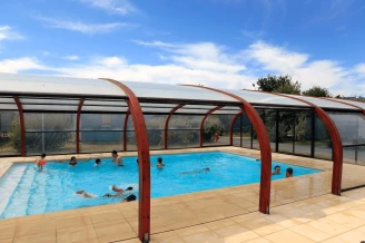 Les Hameaux des Marines 3*, Camping 2* à Saint Denis d'Oléron (Charente Maritime) - Location Chalet pour 6 personnes - Photo N°3