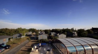 Les Hameaux des Marines 3*, Camping 3* à Saint Denis d'Oléron (Charente Maritime) - Location Chalet pour 6 personnes - Photo N°10