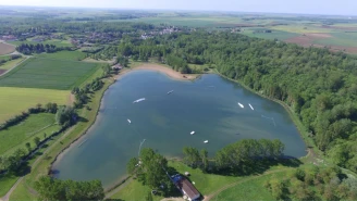 Moncontour Active Park 3*, Camping 3* à Moncontour (Vienne) - Location Chalet pour 6 personnes - Photo N°2