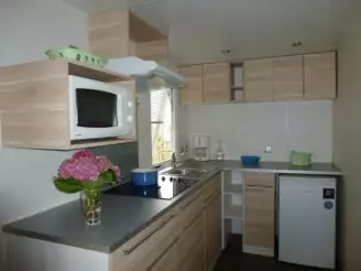 Parc de Fierbois 5*, Camping 5* à Sainte Catherine de Fierbois (Indre et Loire) - Location Mobil Home pour 4 personnes - Photo N°9