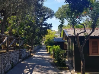 Villaggio Santa Fortunata 4*, Camping 4* à Sorrento (Naples) - Location Bungalow pour 2 personnes - Photo N°4