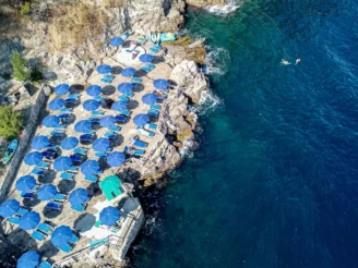 Villaggio Santa Fortunata 4*, Camping 4* à Sorrento (Naples) - Location Mobil Home pour 2 personnes - Photo N°2