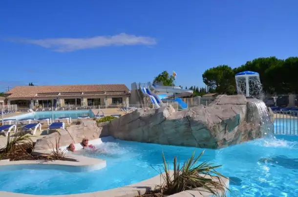 Camping Bon Port 4* , Camping 4* à Lunel (Hérault) - Location Mobil Home pour 6 personnes - Photo N°17