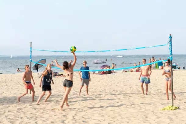 Camping Le Navarrosse 4*, Camping 4* à Biscarrosse (Landes) - Location Bungalow pour 6 personnes - Photo N°4