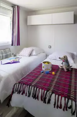 Camping Palmyre Loisirs 4*, Camping 4* à La Palmyre (Charente Maritime) - Location Mobil Home pour 10 personnes - Photo N°6