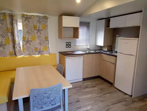 Camping Palmyre Loisirs 4*, Camping 4* à La Palmyre (Charente Maritime) - Location Mobil Home pour 10 personnes - Photo N°10