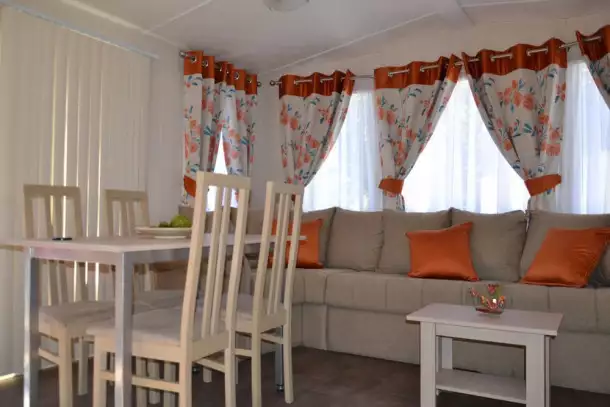 Camping Parc Valrose 4*, Camping 4* à La Londe les Maures (Var) - Location Mobil Home pour 5 personnes - Photo N°8