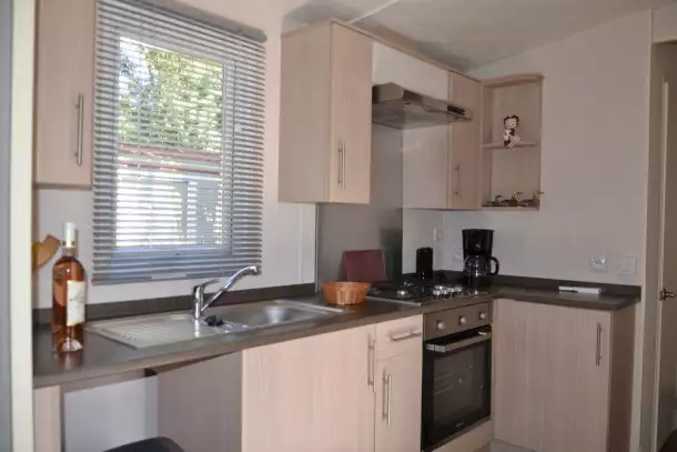 Camping Parc Valrose 4*, Camping 4* à La Londe les Maures (Var) - Location Mobil Home pour 5 personnes - Photo N°9