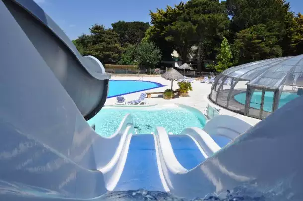 Camping Le Raguenes Plage 4*, Camping 4* à Névez (Finistère) - Location Mobil Home pour 4 personnes - Photo N°13