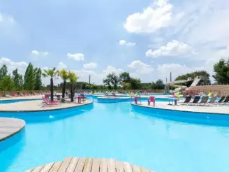  Camping La Fresnerie 4*, Camping 4* à Saint Gervais (Vendée) - Location Mobil Home pour 4 personnes - Photo N°4