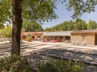  Camping La Fresnerie 4*, Camping 4* à Saint Gervais (Vendée) - Location Mobil Home pour 4 personnes - Photo N°14