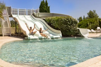 Camping Blue Bayou 5* Ze collection, Camping 5* à Vendres Plage (Hérault) - Location Mobil Home pour 4 personnes - Photo N°6