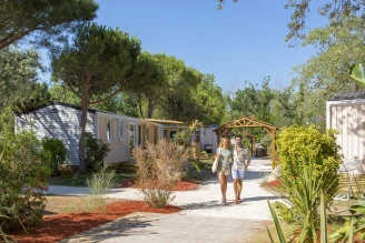 Camping Blue Bayou 5* Ze collection, Camping 5* à Vendres Plage (Hérault) - Location Mobil Home pour 4 personnes - Photo N°7