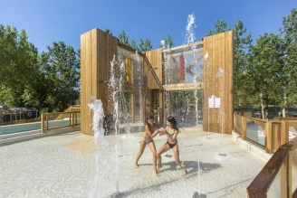 Camping Blue Bayou 5* Ze collection, Camping 5* à Vendres Plage (Hérault) - Location Mobil Home pour 4 personnes - Photo N°19