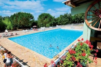 Camping Les Reflets du Quercy 4*, Camping 4* à Crayssac (Lot) - Location Bungalow pour 5 personnes - Photo N°1