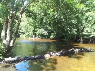 Camping Les Gorges du Chambon 4*, Camping 4* à Eymouthiers (Charente) - Location Chalet pour 5 personnes - Photo N°16