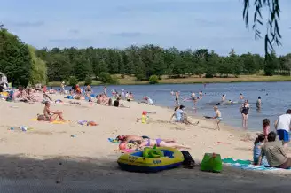Camping Les Gorges du Chambon 4*, Camping 4* à Eymouthiers (Charente) - Location Chalet pour 5 personnes - Photo N°18