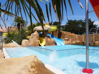 Camping l'Océano d'Or 5* Ze collection, Camping 5* à Jard sur Mer (Vendée) - Location Mobil Home pour 5 personnes - Photo N°6