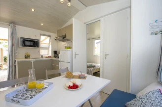 Camping La Pommeraie de l'Océan 4* Ze collection, Camping 4* à Trégunc (Finistère) - Location Mobil Home pour 5 personnes - Photo N°2