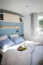 Camping OAKi 3*, Camping 3* à Mesnard la Barotière (Vendée) - Location Mobil Home pour 2 personnes - Photo N°3