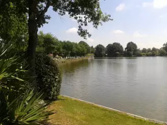 Camping OAKi 3*, Camping 3* à Mesnard la Barotière (Vendée) - Location Mobil Home pour 2 personnes - Photo N°10