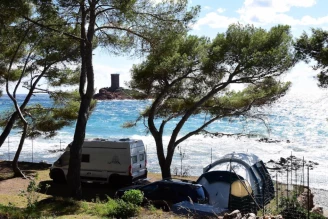 Camping Plage du Dramont 4*, Camping 4* à Agay (Var) - Location Chalet pour 5 personnes - Photo N°14