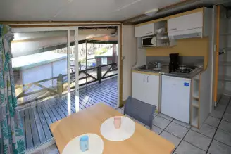 Camping Plage du Dramont 4*, Camping 4* à Agay (Var) - Location Chalet pour 5 personnes - Photo N°19