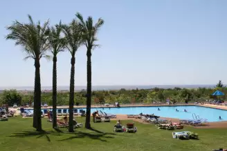 Camping Vilanova Park 4*, Camping 4* à Vilanova I la Geltru (Barcelone) - Location Bungalow pour 4 personnes - Photo N°3