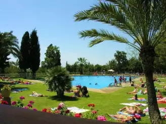 Camping Vilanova Park 4*, Camping 4* à Vilanova I la Geltru (Barcelone) - Location Bungalow pour 4 personnes - Photo N°9