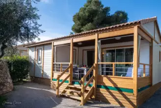 Camping Vilanova Park 4*, Camping 4* à Vilanova I la Geltru (Barcelone) - Location Bungalow pour 6 personnes