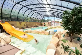 Camping Village de La Guyonnière 5*, Camping 5* à Saint Julien des Landes (Vendée) - Location Tente équipée pour 6 personnes - Photo N°3