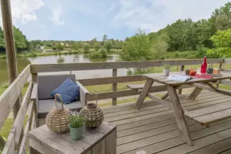 Camping Village de La Guyonnière 5*, Camping 5* à Saint Julien des Landes (Vendée) - Location Tente équipée pour 6 personnes - Photo N°4